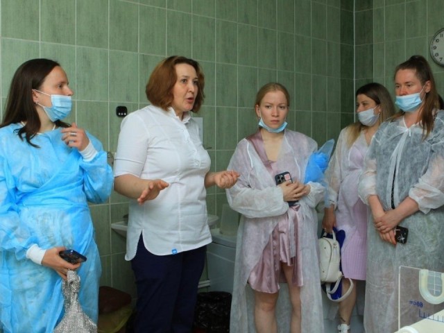 В Королеве будущих мам и пап ждут на экскурсию в роддом
