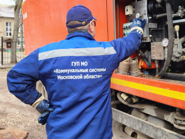 Канализацию на перекрестке улиц Ленина и Комсомольской прочистят на следующей неделе