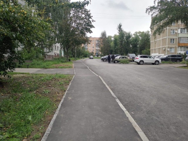 В Коломне обновили дворовые территории по трем новым адресам
