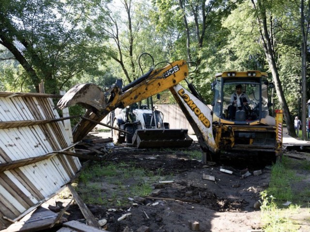 В Люберцах снесут «Гриль-домики» в Наташинском парке