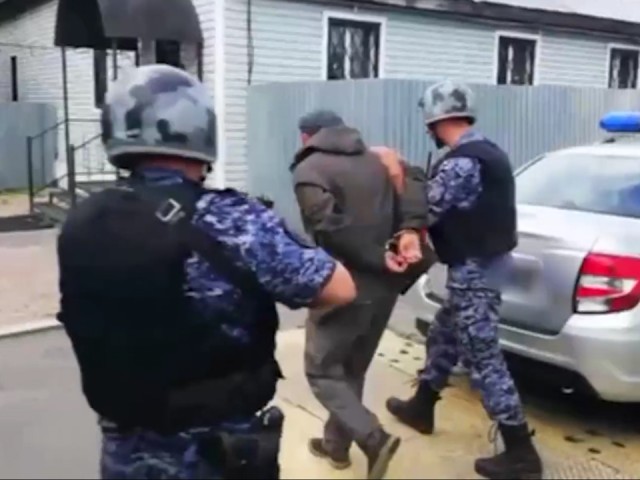 Росгвардейцы задержали мужчину, устроившего поножовщину на стройке в Ступине