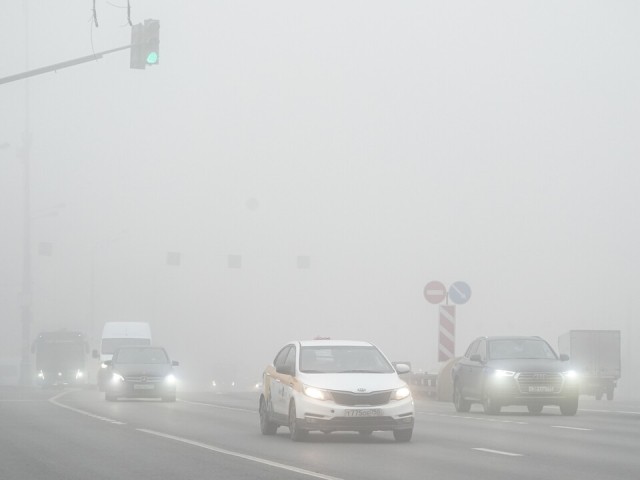 Туман с низкой видимостью опустится на город в утренние часы
