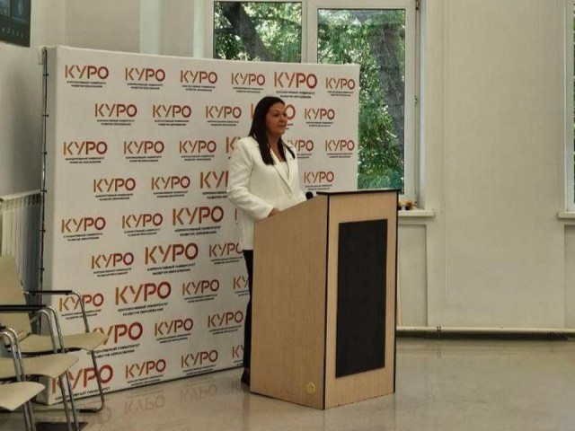 Юлия Никитина из Лобни готовится стать руководителем школы