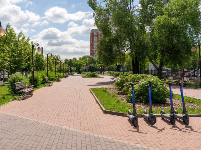 В Лобне упавшего с самоката подростка доставили в травмпункт