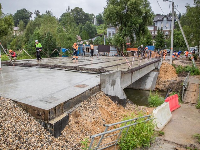 Движение по мосту через Чаченку в Одинцовском округе откроют в ноябре