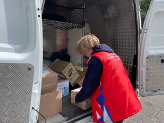 Жители Подмосковья помогли детям Донбасса подготовиться к 1 сентября