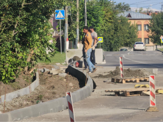 Новый тротуар обустраивают на улице Калинина в Электрогорске