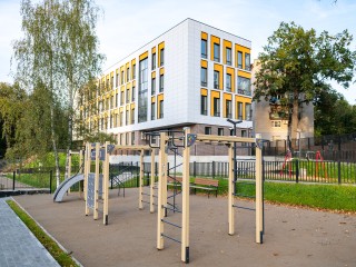 Возле нового корпуса гимназии № 4 в Лыткарине обустроили спортивные площадки
