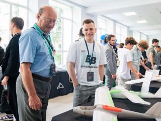 Луховицкие заводчане пригласили участников конкурса авиатворчества «СКАТ 2025» на работу