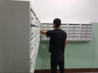 В подъездах на Рабочем проезде стало светлее и уютнее после ремонта