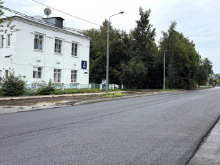 На Красной улице в Электростали уложили новый асфальт