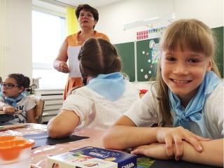 Как записать ребенка в первый класс в Бронницах не по прописке