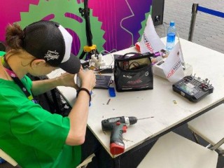 Команда из Реутова представила роботов на «VK Fest» в рамках «Битвы роботов»