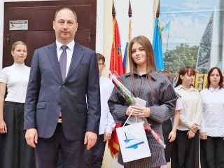 Первые паспорта вручили подросткам в Ступине