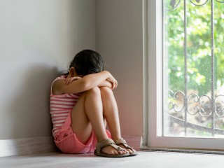 Что грозит жительнице Балашихи, которая оттаскала дочь за волосы на глазах у прохожих