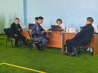 Росгвардейцы сдали более 30 литров крови в Реутове