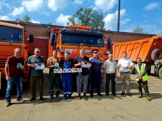 Автоинспекторы Шаховской провели урок безопасности для работников предприятий