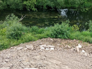 Экологи вновь защитили пруд у деревни Протасово от незаконных земляных работ