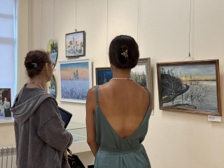 В Видном открылась выставка «По родным местам» от художницы-самоучки