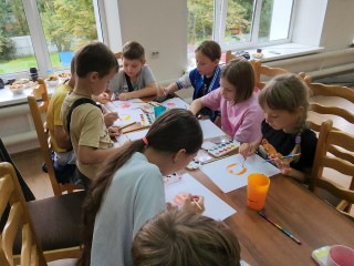 Воспитанники центра «Серпуховский» встретили Яблочный Спас творчеством и душевными разговорами