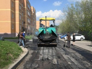 В Ленинском округе завершили ямочный ремонт во дворах