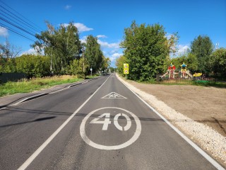 В Новом селе сделали дорогу для водителей и комфортный тротуар для пешеходов
