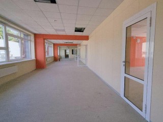 Во Фруктовской школе завершается капремонт, ее готовят к открытию