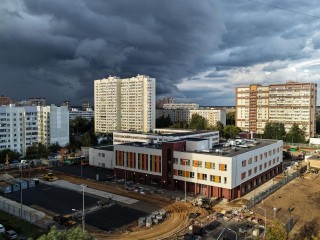 Благодаря открытию нового корпуса ученики гимназии №13 будут ходить на уроки в одну смену
