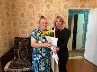 В Воскресенске поздравили с 90-летем заслуженных ветеранов труда