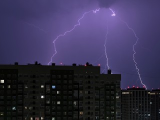 Один удар и смерть: как себя вести во время грозы, чтобы выжить