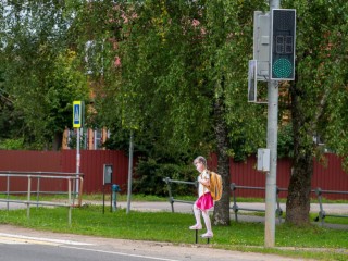 У пешеходных переходов в Талдомском округе установили макеты детей