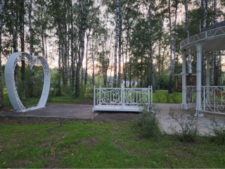 Металлическое «сердце» для новобрачных изготовили на предприятии Павловского Посада