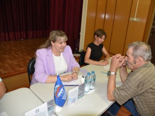 Жители Высочек смогут обратиться с вопросами к властям на выездной встрече