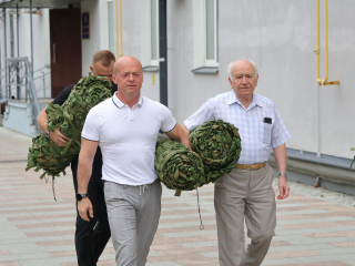 Из Балашихи передали внедорожник и гуманитарную помощь участникам СВО