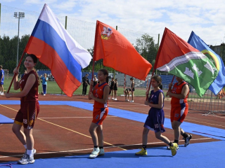 Спортивную площадку для игры в гандбол и баскетбол открыли в Апрелевке