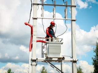В Каменном Тяжино модернизируют электросети для 20 тыс. жителей