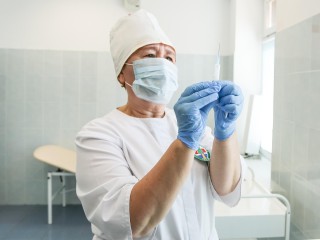 В Дубне детям начали ставить бесплатные прививки от гриппа