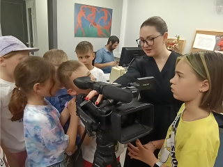 Школьники Реутова заглянули за кулисы тележурналистики