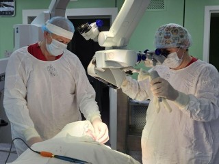 Хирурги областного онкодиспансера спасли 83-летнюю женщину с огромной опухолью на носу