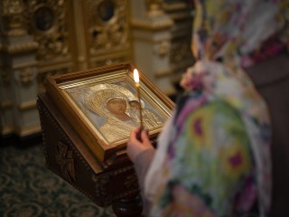 Церковный праздник 28 августа: почему православным нельзя в этот день ходить по росе