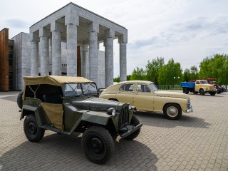 Ретроавтомобили представили на выставке в Архангельском