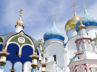 Пенсионеров из Котельников приглашают на бесплатную экскурсию в Сергиев-Посад