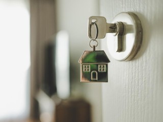 Экономист рассказал, почему снижаются цены на вторичное жилье