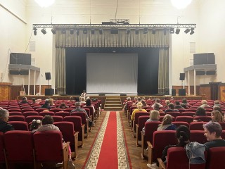Новинки кино покажут бесплатно на большом экране в ДК «Вперед»
