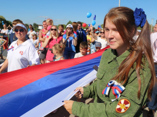В День флага России в парке Воробьева пройдут игровая программа, концерт и мастер-классы
