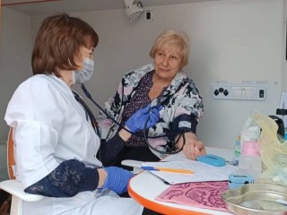 Жители учхоза Александрово проверили здоровье в выездном ФАПе Можайской больницы
