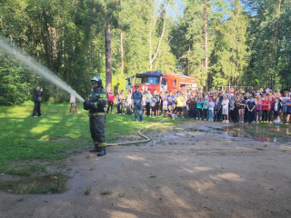 Подмосковные спасатели провели учения в детском лагере «Луч»