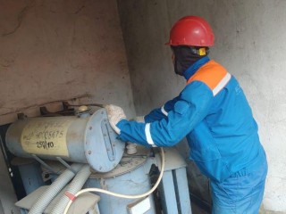 Для 15 домов и предприятия в Домодедове установили более мощный трансформатор