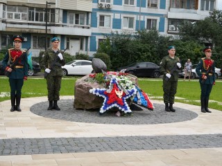 Серпухов почтил память десантников в День ВДВ у памятника «Черный тюльпан»