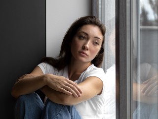 Осеннее обострение: почему становится грустно с приходом холодов и как с этим справляться